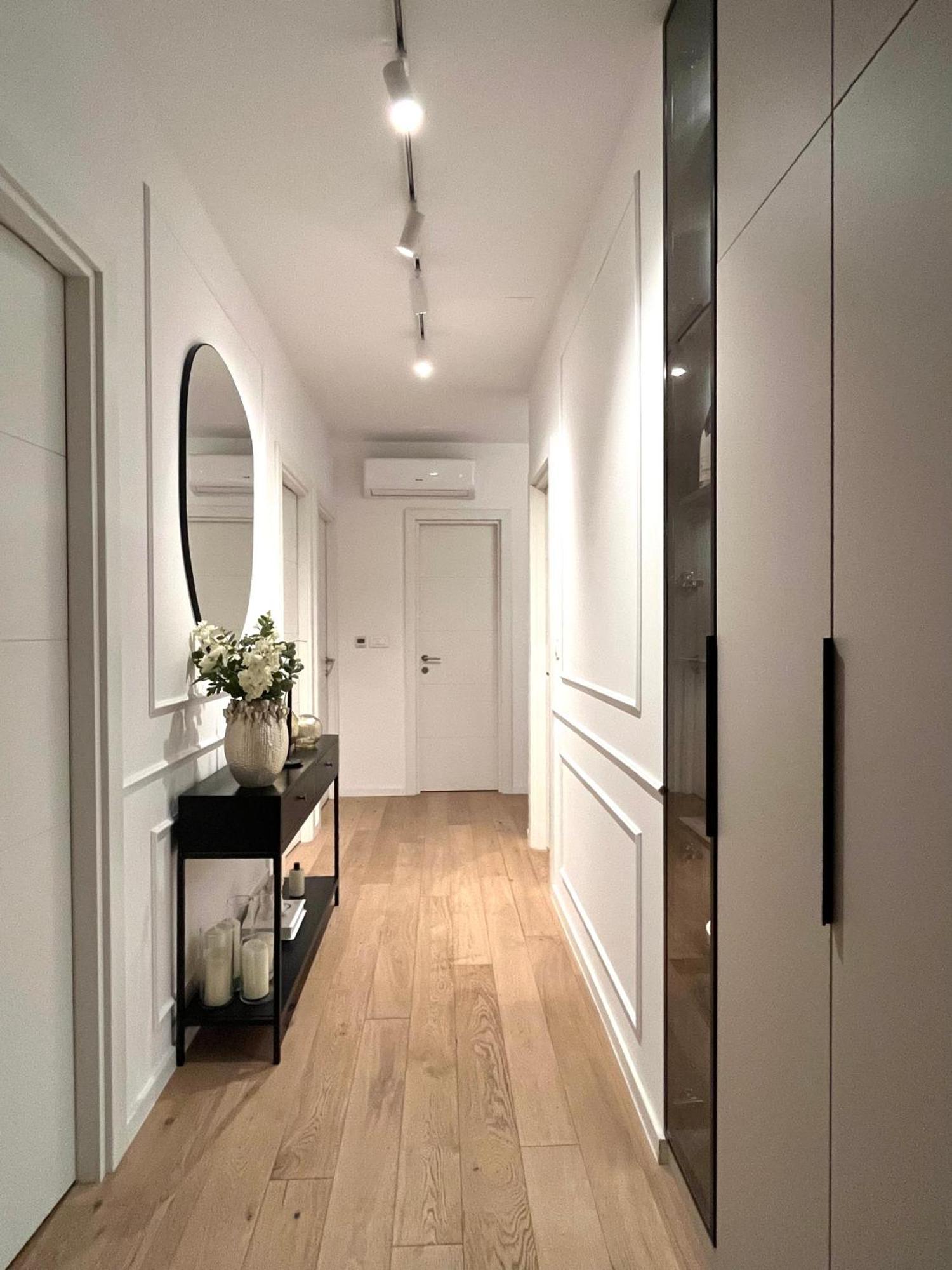 Luxury Apartment Rinos - Free Garage Parking สปลิท ภายนอก รูปภาพ